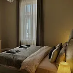 Vibrant L Stylish 2bd In Center Varna