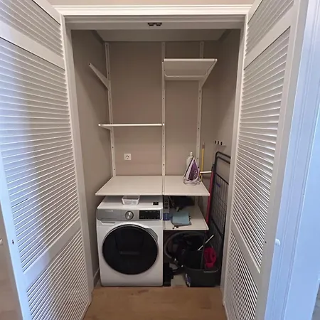 アパート Vibrant L Stylish 2bd In Center