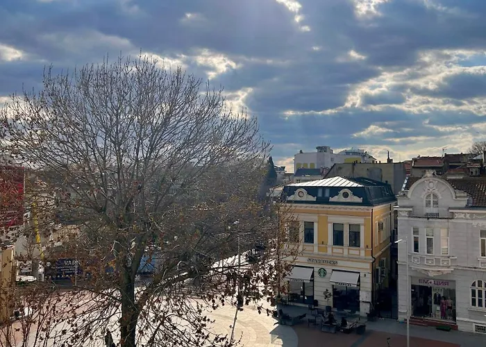 Apartment Vibrant L Stylish 2bd In Center Varna